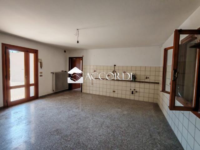 Villa Indipendente in vendita a Mussolente, Veneto