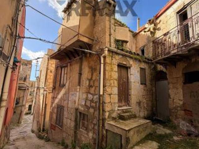 Villa Indipendente in vendita a Mussomeli, Sicilia