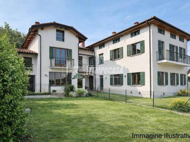 Villa Indipendente in vendita a Piemonte, Biella