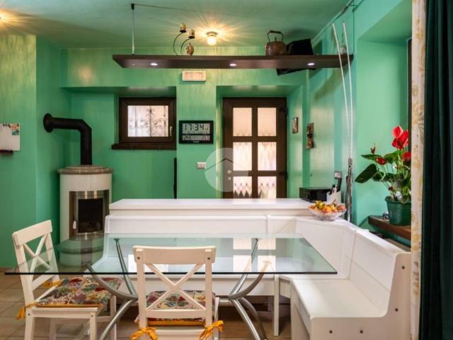 Villa Indipendente in vendita a Comunità Alto Garda e Ledro, Nago