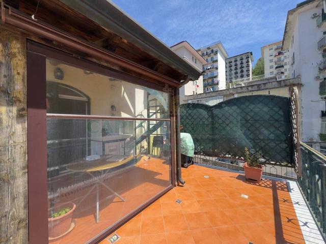 Villa Indipendente in vendita a Municipalità 10, Campania
