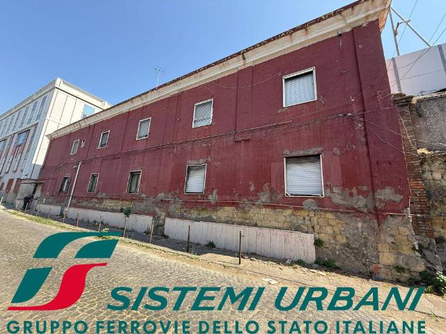 Villa Indipendente in vendita a Municipalità 4, Campania
