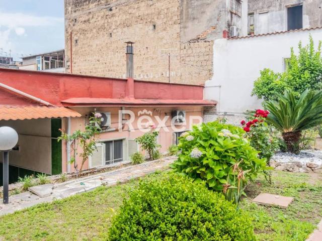 Villa Indipendente in vendita a Municipalità 3, Campania