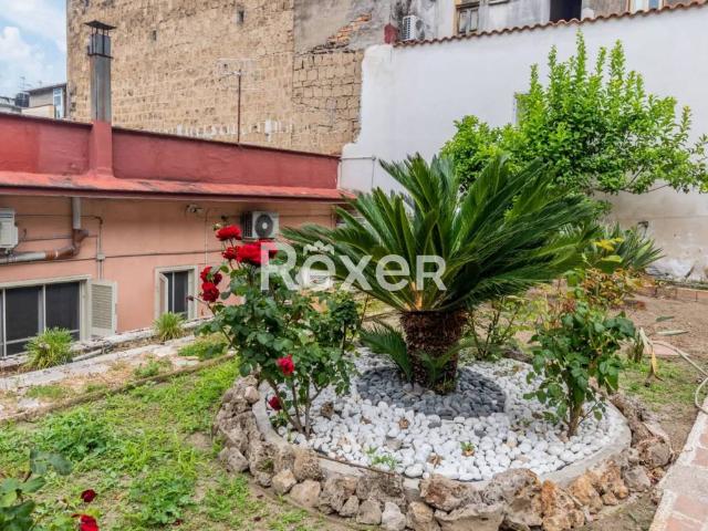 Villa Indipendente in vendita a Municipalità 3, Campania