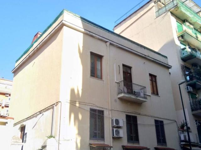Villa Indipendente in vendita a Municipalità 10, Campania