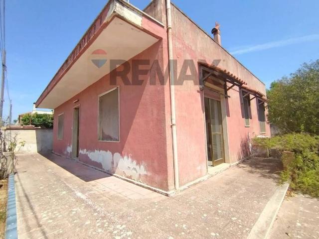 Villa Indipendente in vendita a Contrada Campo dei Fiori, Puglia