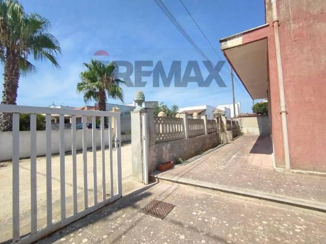 Villa Indipendente in vendita a Contrada Campo dei Fiori, Puglia