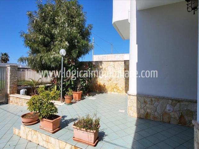 Villa Indipendente in vendita a Sant'isidoro, Puglia