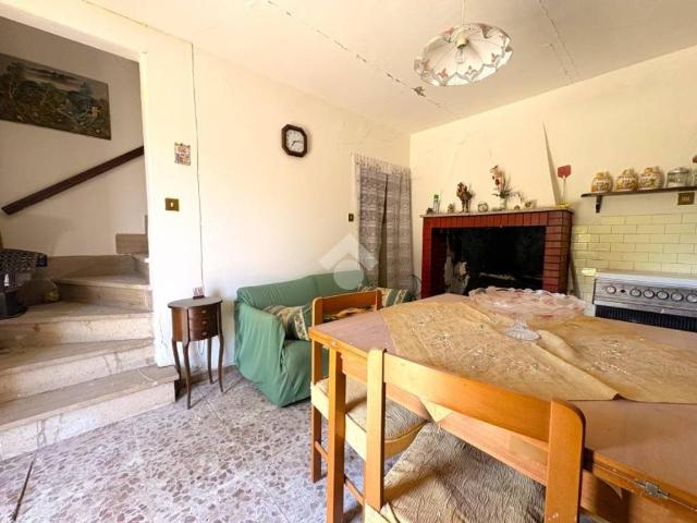 Villa Indipendente in vendita a Narni, Umbria