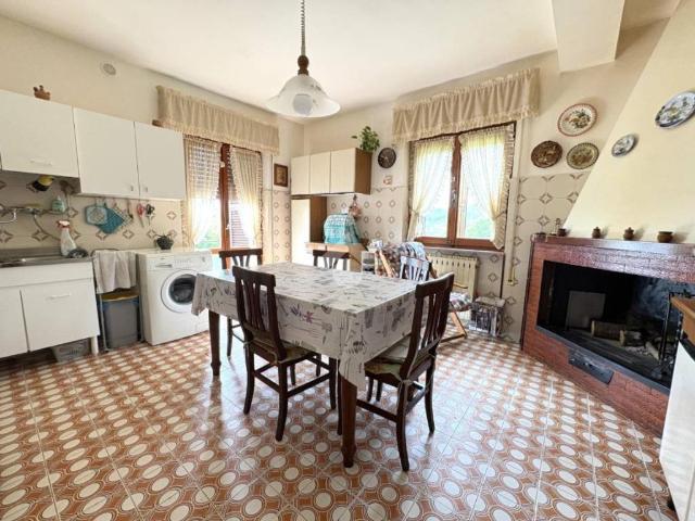 Villa Indipendente in vendita a Narni, Umbria