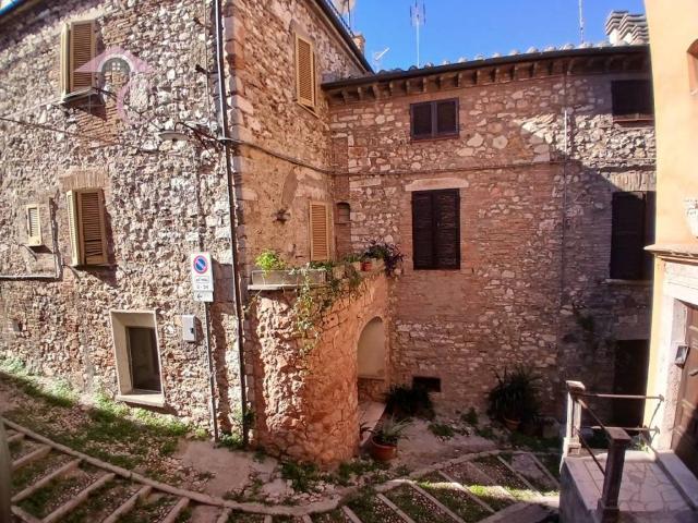 Villa Indipendente in vendita a Narni, Terni