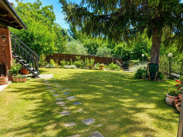 Villa Indipendente in vendita a Narni, Umbria