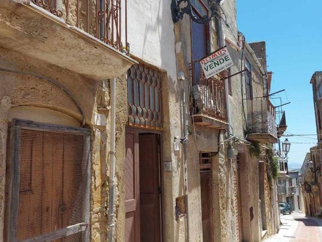 Villa Indipendente in vendita a Naro, Sicilia