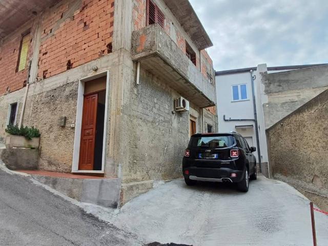 Villa Indipendente in vendita a Naso, Sicilia