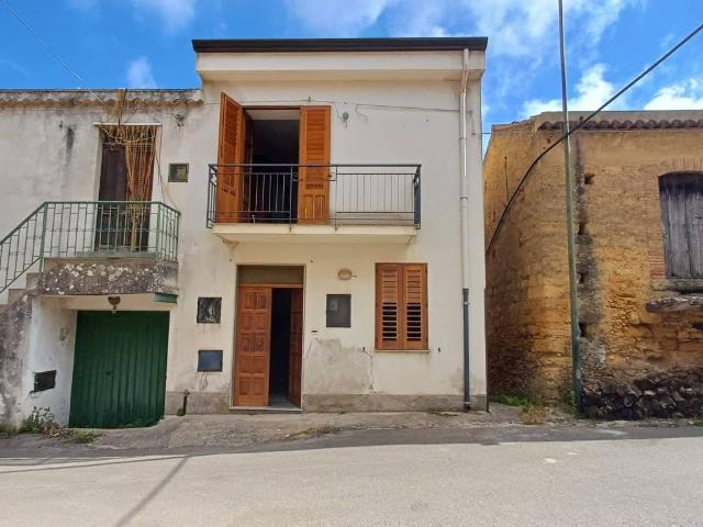 Villa Indipendente in vendita a Naso, Sicilia