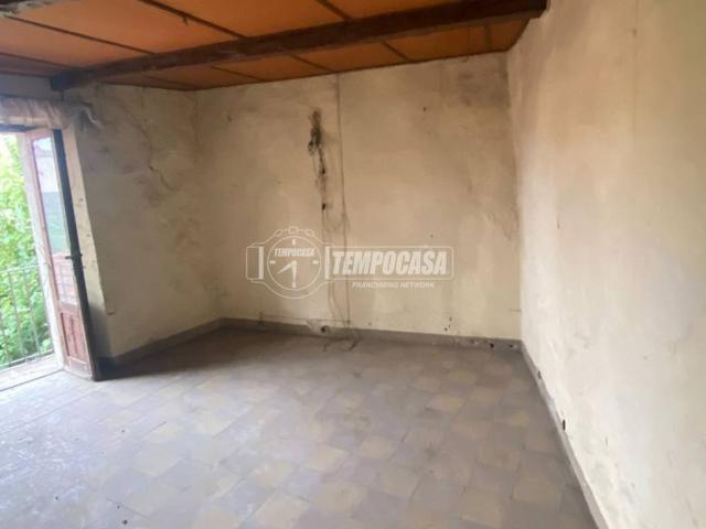 Villa Indipendente in vendita a Fosseno, Nebbiuno