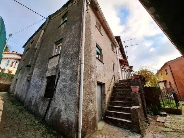 Villa Indipendente in vendita a Neirone, Liguria