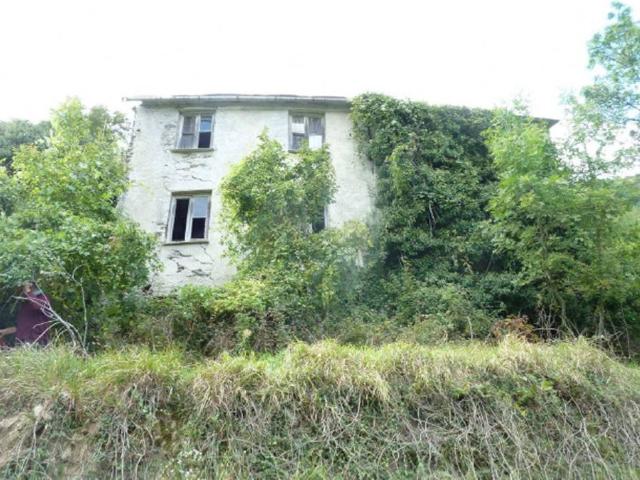 Villa Indipendente in vendita a Neirone, Liguria