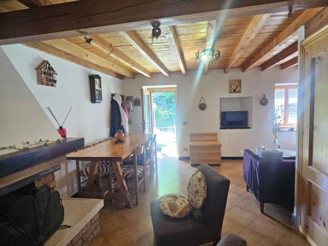 Villa Indipendente in vendita a Forcossino, Neirone