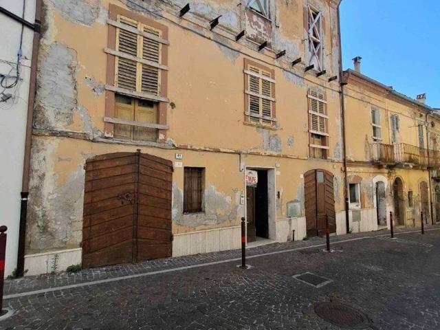 Villa Indipendente in vendita a Unione dei Comuni della Val Vibrata, Nereto