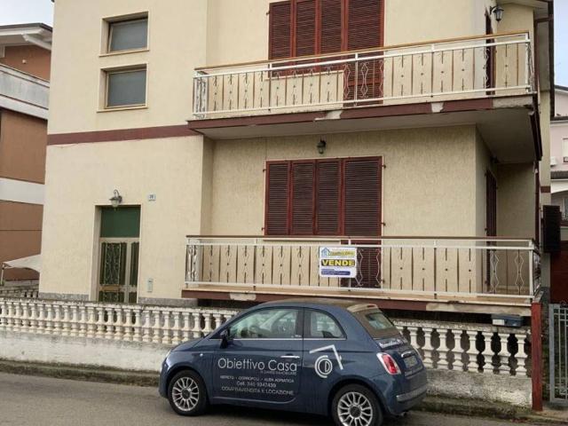 Villa Indipendente in vendita a Unione dei Comuni della Val Vibrata, Nereto