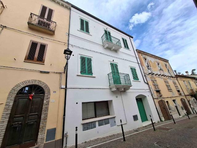 Villa Indipendente in vendita a Unione dei Comuni della Val Vibrata, Nereto