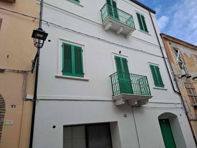Villa Indipendente in vendita a Unione dei Comuni della Val Vibrata, Nereto