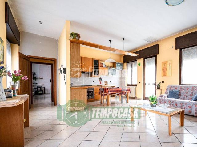 Villa Indipendente in vendita a Nerviano, Lombardia