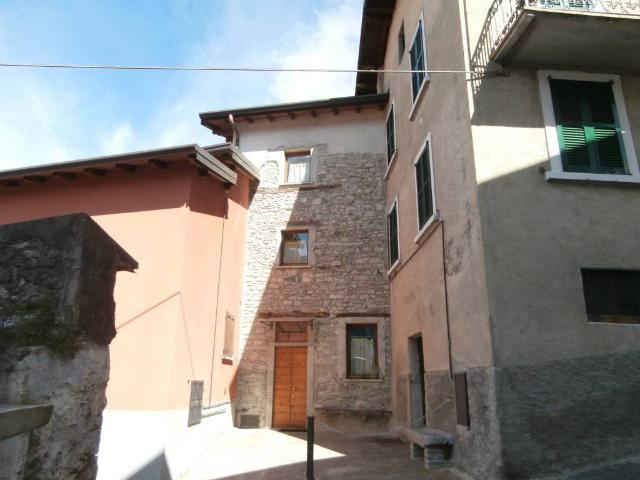 Villa Indipendente in vendita a Nesso, Lombardia