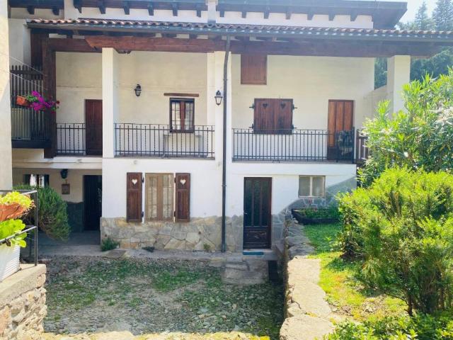 Villa Indipendente in vendita a Piemonte, Biella