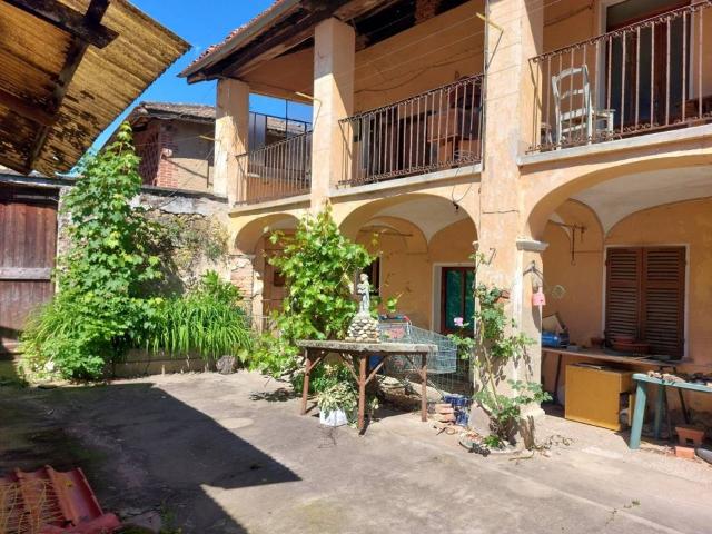 Villa Indipendente in vendita a Piemonte, Biella