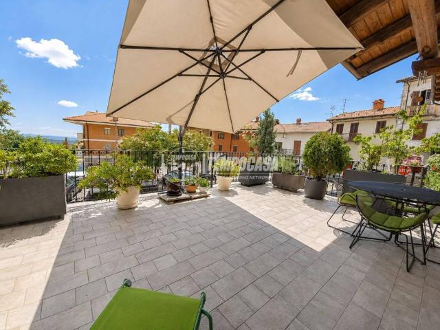 Villa Indipendente in vendita a Piemonte, Biella