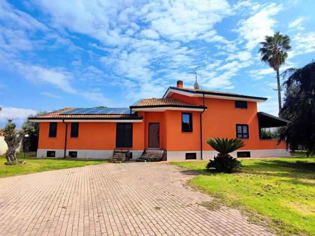 Villa Indipendente in vendita a Roma Capitale, Lazio