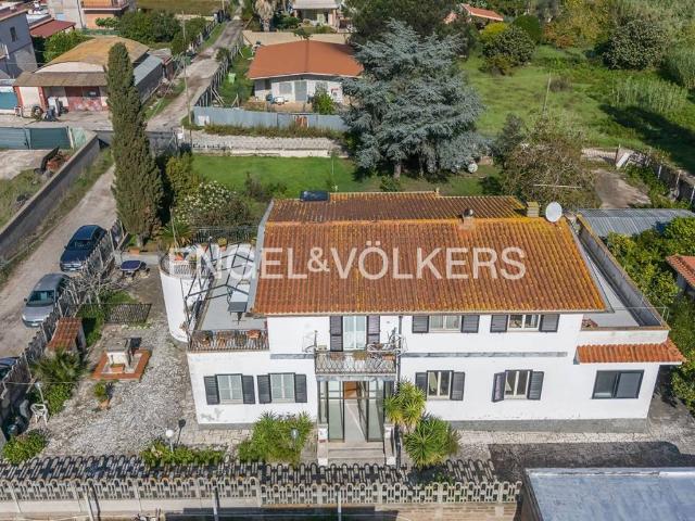 Villa Indipendente in vendita a Roma Capitale, Lazio