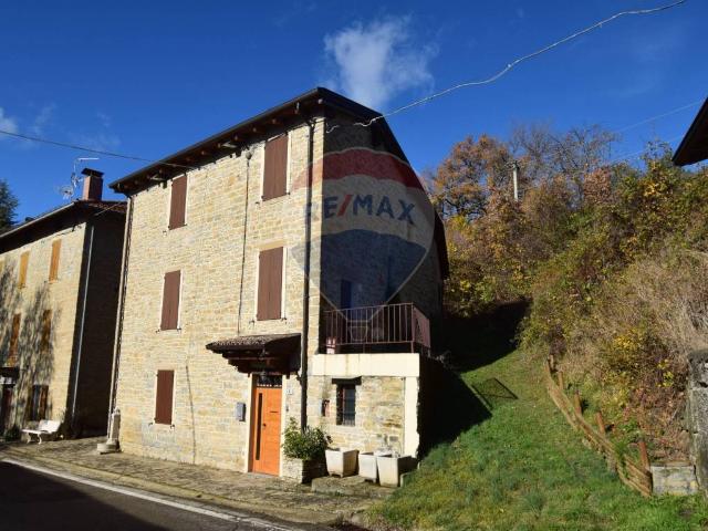 Villa Indipendente in vendita a Neviano Degli Arduini, Reggio Emilia