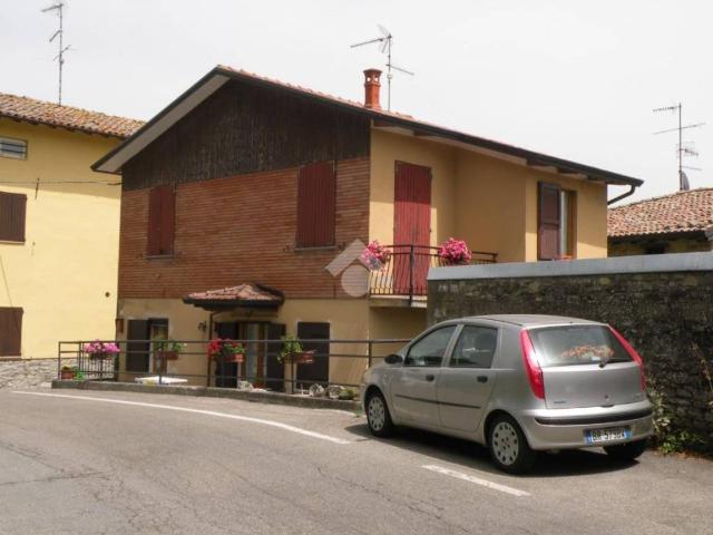 Villa Indipendente in vendita a Neviano Degli Arduini, Reggio Emilia