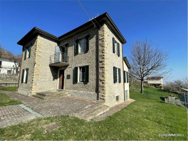 Villa Indipendente in vendita a Neviano Degli Arduini, Reggio Emilia