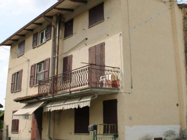 Villa Indipendente in vendita a Neviano Degli Arduini, Reggio Emilia