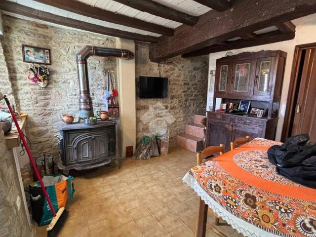 Villa Indipendente in vendita a Neviano Degli Arduini, Reggio Emilia