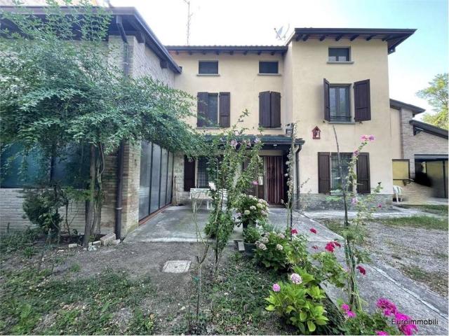 Villa Indipendente in vendita a Neviano Degli Arduini, Reggio Emilia