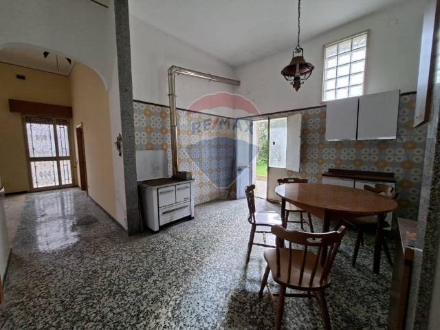 Villa Indipendente in vendita a Puglia, Lecce