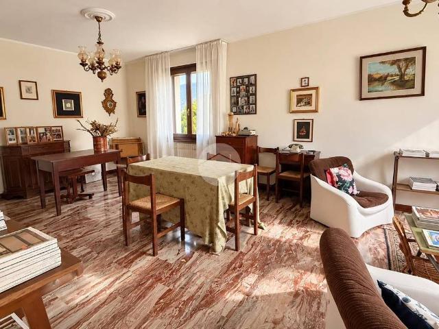 Villa Indipendente in vendita a Niardo, Brescia