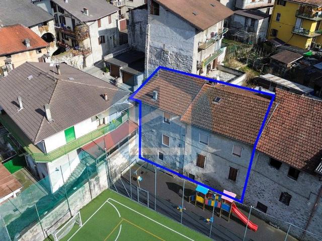 Villa Indipendente in vendita a Comunità montana della valle Camonica, Niardo