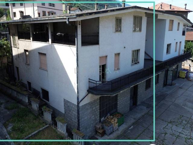 Villa Indipendente in vendita a Comunità montana della valle Camonica, Niardo