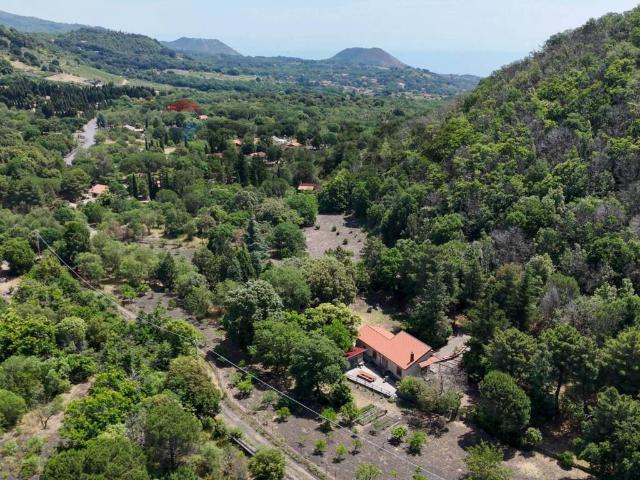 Villa Indipendente in vendita a Ragala, Nicolosi