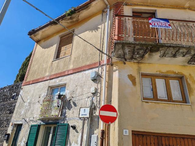 Villa Indipendente in vendita a Nicolosi, Sicilia