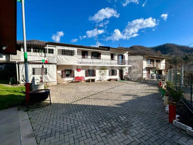 Villa Indipendente in vendita a Nimis, Friuli-Venezia Giulia