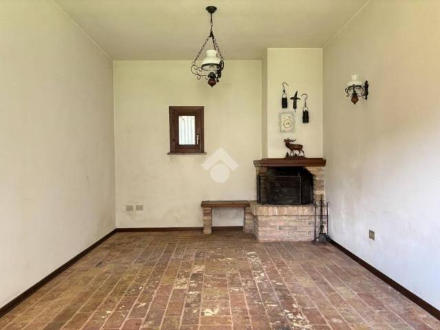 Villa Indipendente in vendita a Nimis, Friuli-Venezia Giulia