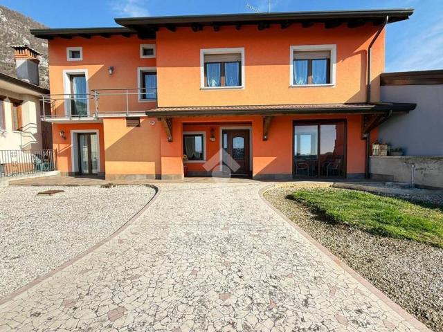 Villa Indipendente in vendita a Nimis, Friuli-Venezia Giulia