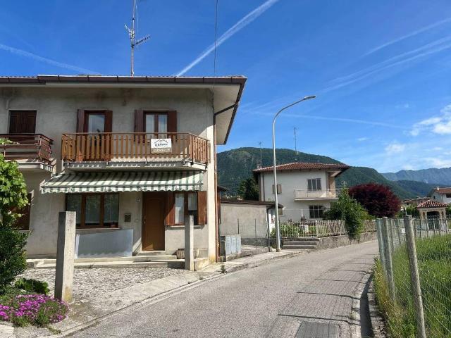 Villa Indipendente in vendita a Nimis, Friuli-Venezia Giulia